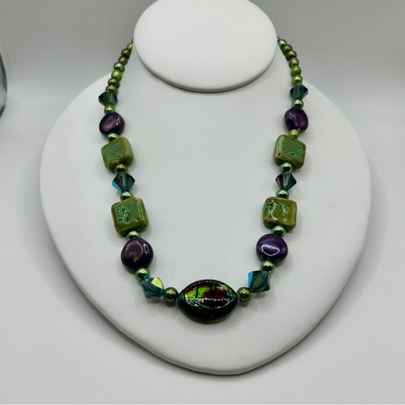 Bohemian Art Deco Green and Purple Glass Beaded Necklace - Picture 1 of 6